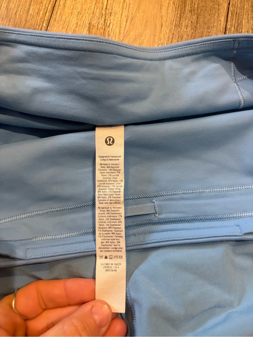 Lululemon size 10 speed up high rise Pool Party Blue Women's Athletic Shorts - Picture 5 of 5